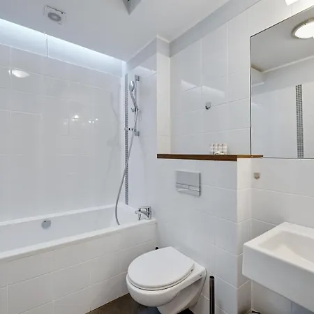 Dom & House - Apartamenty Nautilus Jelitkowo 50 Metrow Od Plazy Gdansk Exterior photo